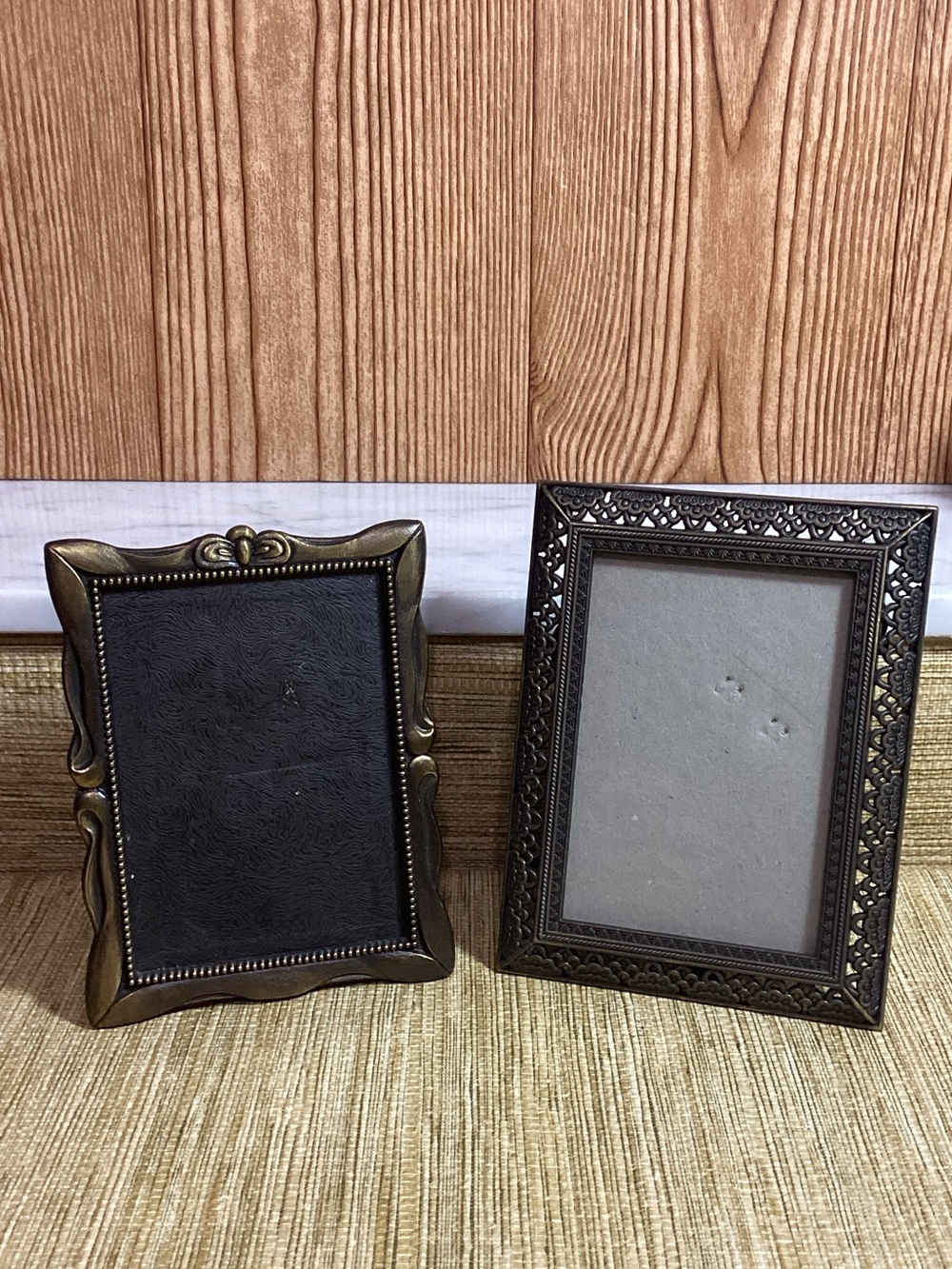 Ornate Antique Gold -Style Photo Frame